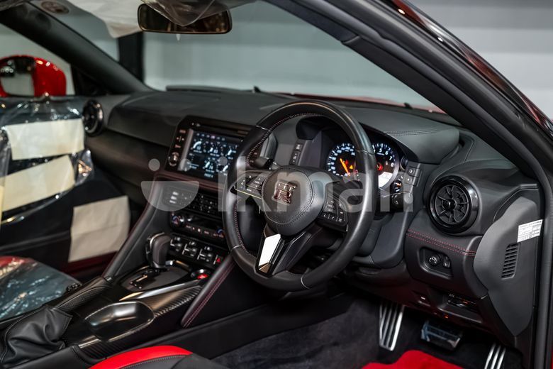 Nissan GT-R